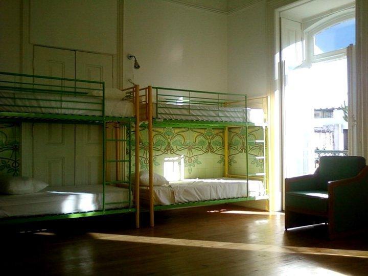 Go Hostel Lisbon Bilik gambar